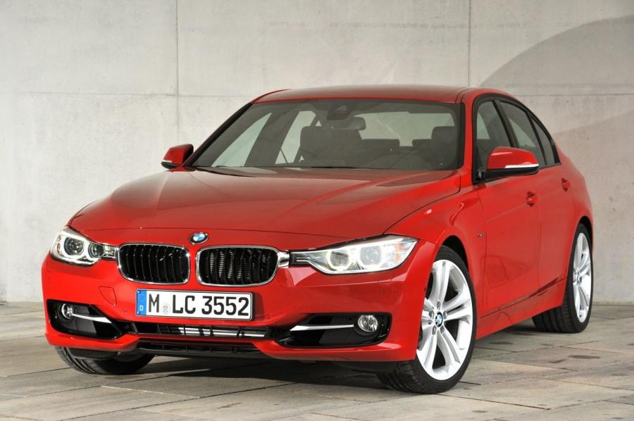  BMW 3-Series 2012 года  (фото 54 из 191)